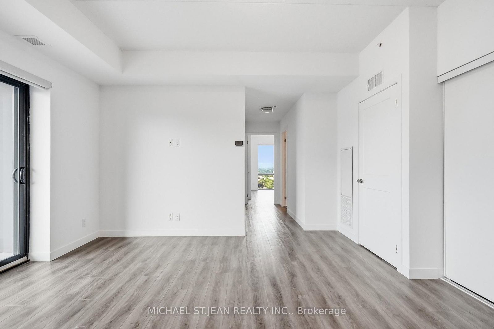 15 Queen Street S • #1302 • Hamilton, ON photo 20