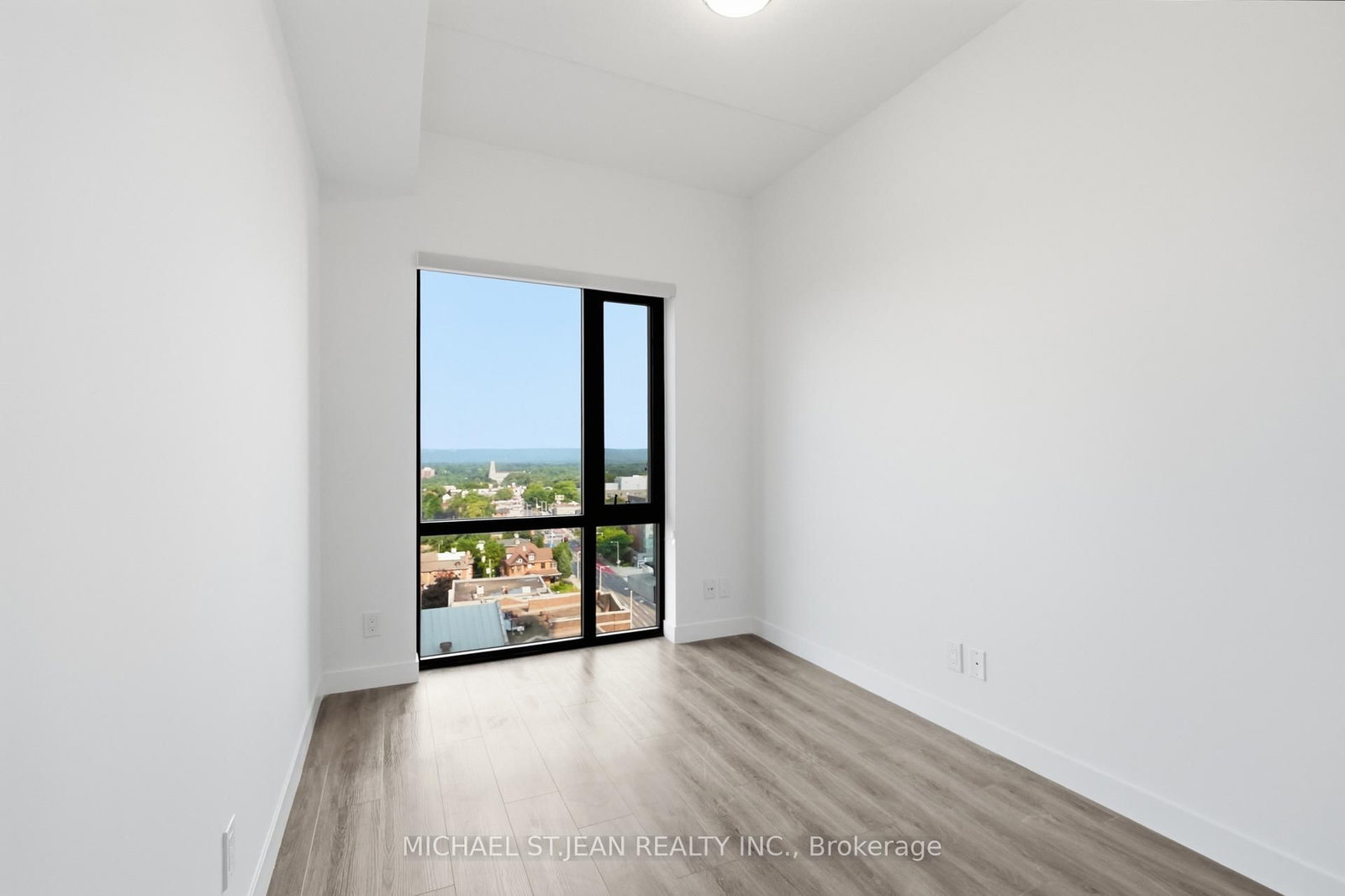 15 Queen Street S • #1302 • Hamilton, ON photo 27