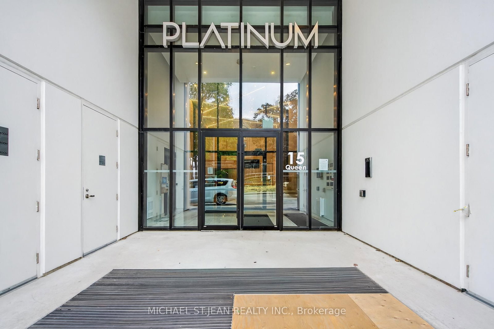 15 Queen Street S • #1302 • Hamilton, ON photo 3