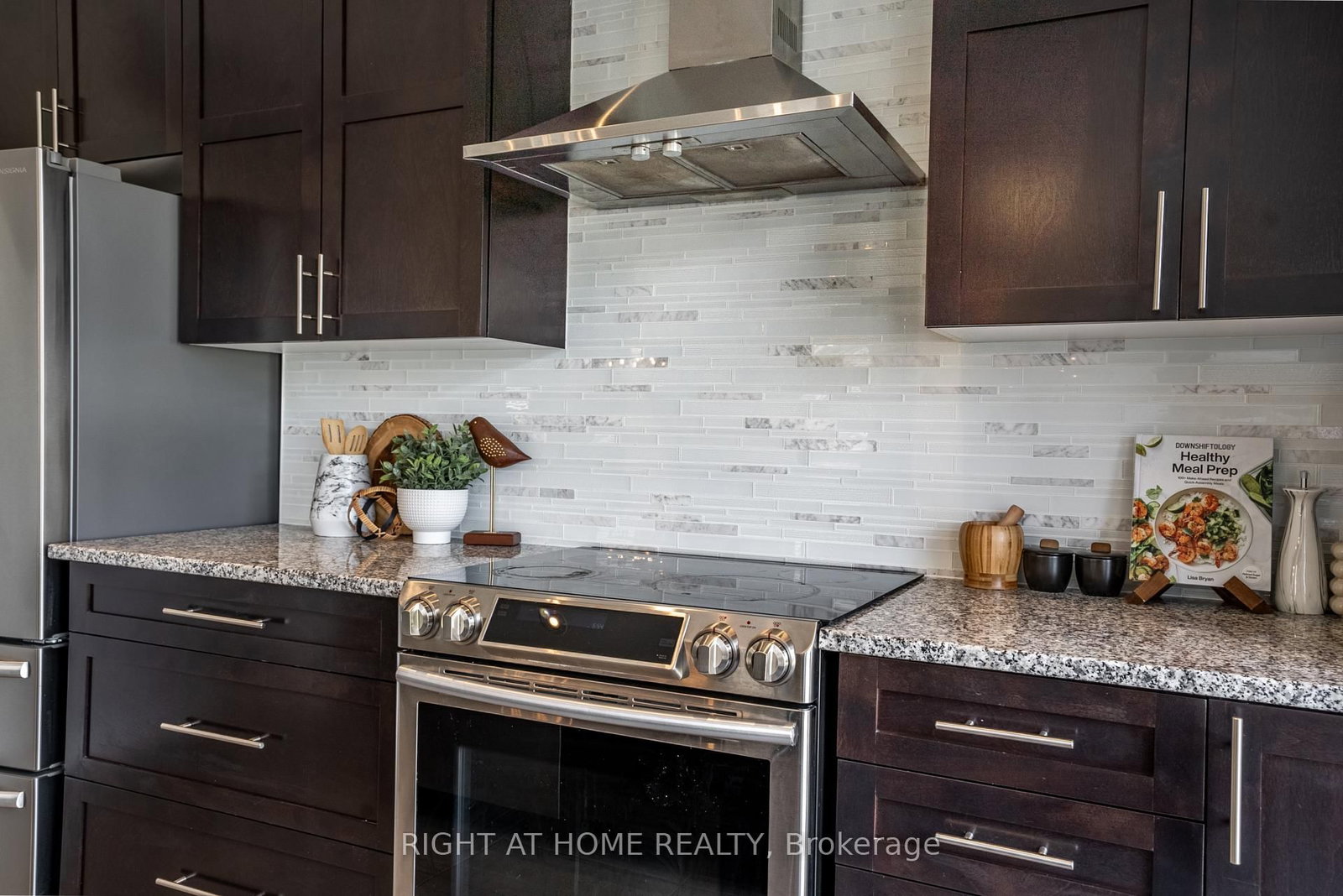 151 CAMBIE Road • Ottawa, ON photo 13