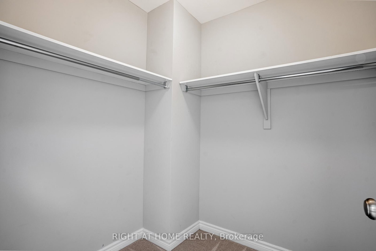 151 CAMBIE Road • Ottawa, ON photo 18