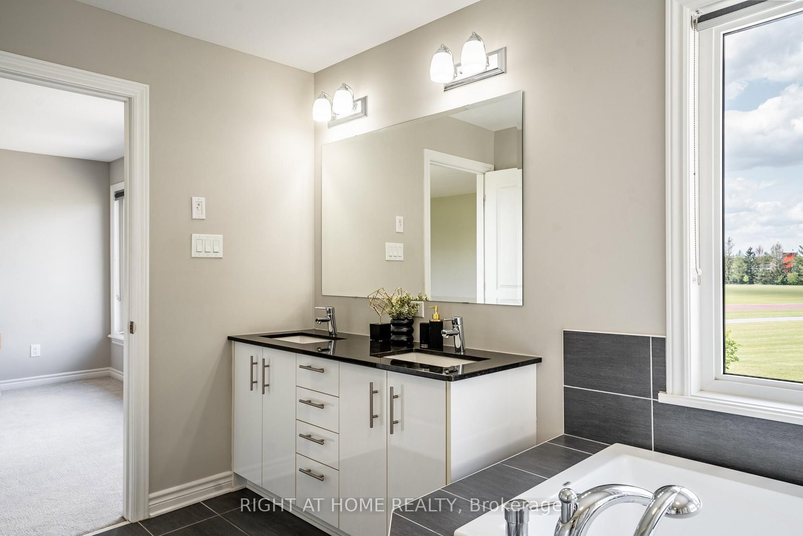 151 CAMBIE Road • Ottawa, ON photo 20