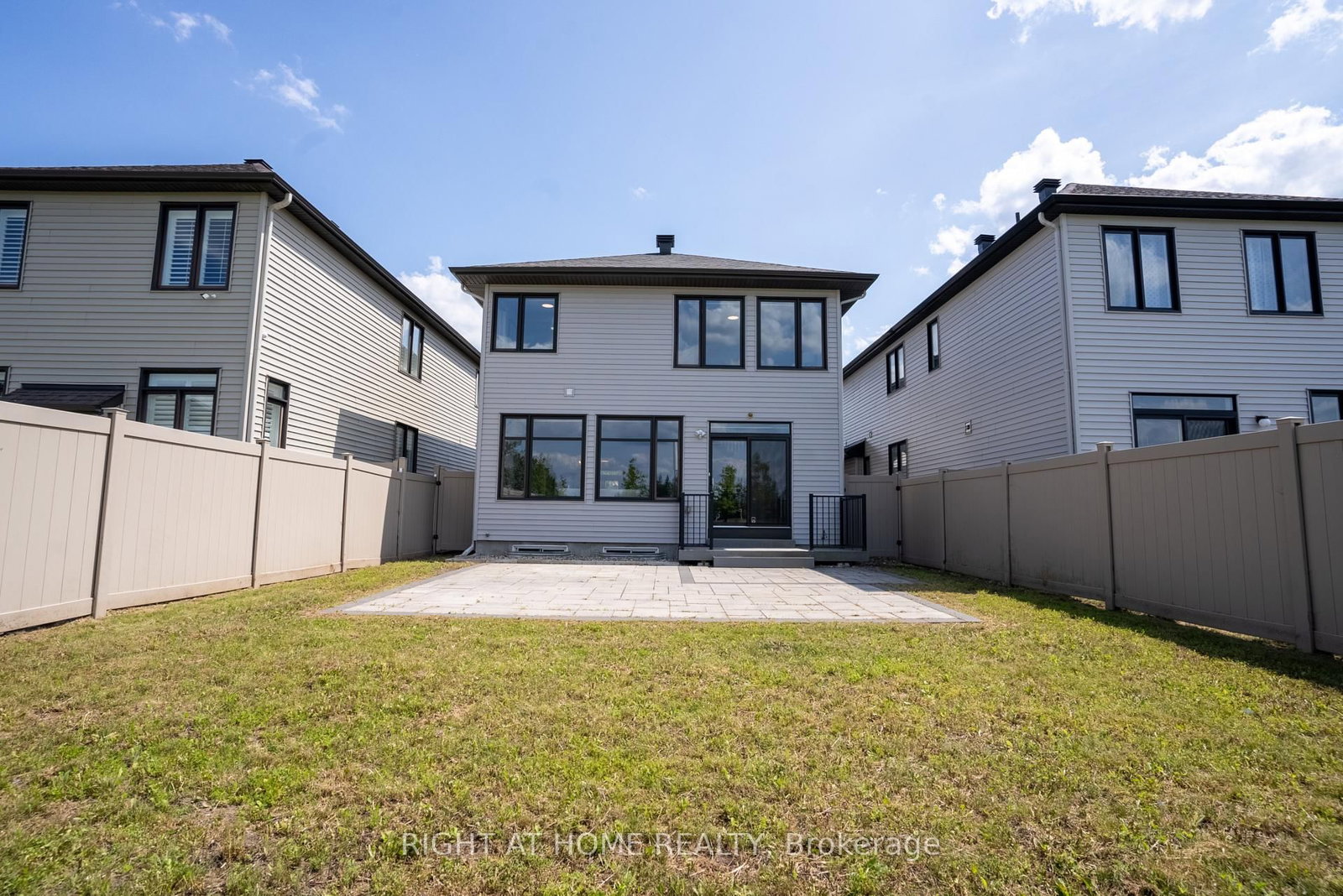 151 CAMBIE Road • Ottawa, ON photo 34