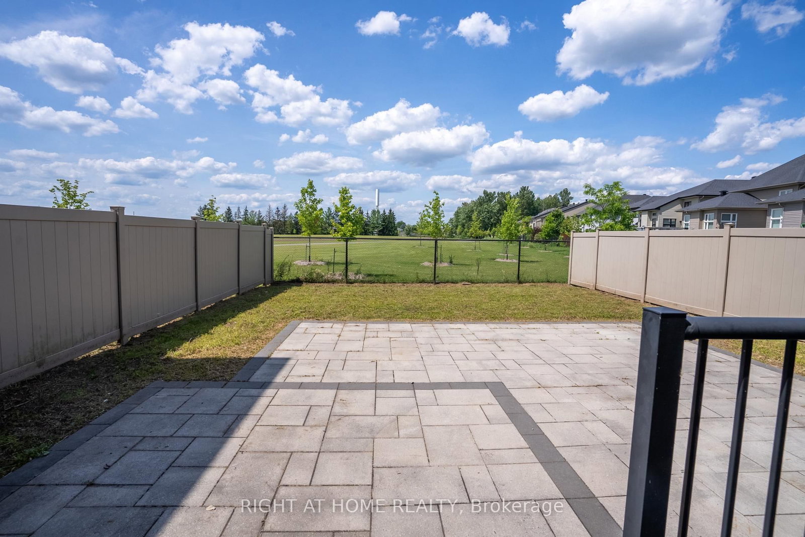 151 CAMBIE Road • Ottawa, ON photo 35