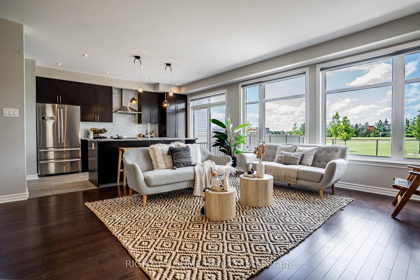 151 CAMBIE Road • Ottawa, ON photo 7