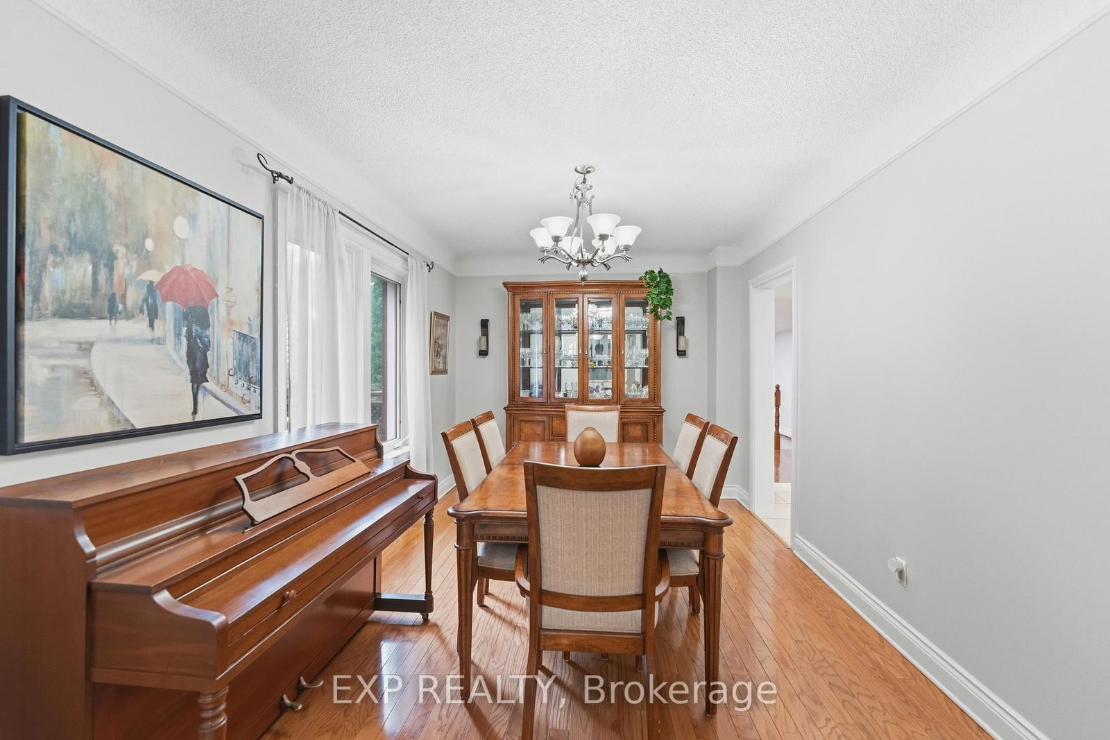 167 Bayswater Avenue • Ottawa, ON photo 4