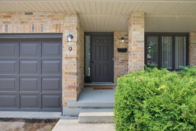 9 Yarmouth Drive • London East, ON photo 2