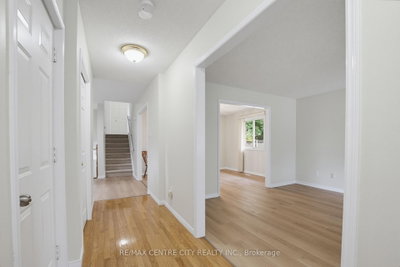 9 Yarmouth Drive • London East, ON photo 4