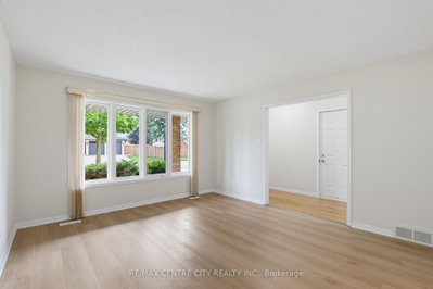 9 Yarmouth Drive • London East, ON photo 5