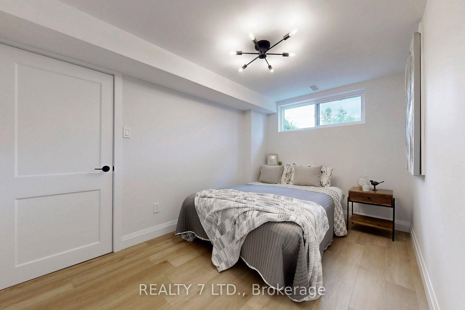 Listing Image 31