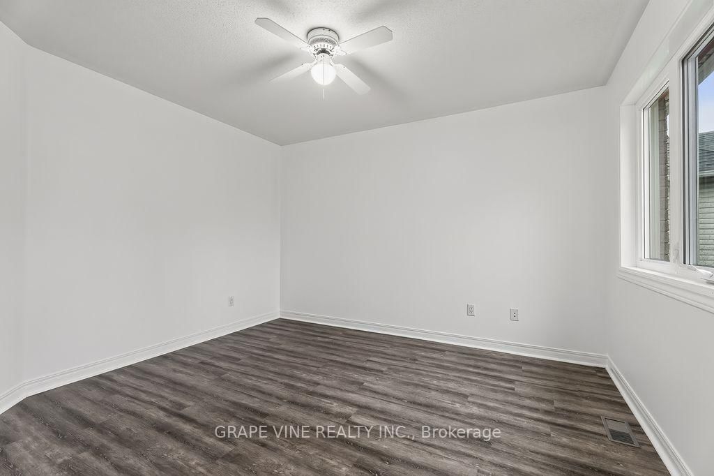 105 Rowallen Place • Ottawa, ON photo 22