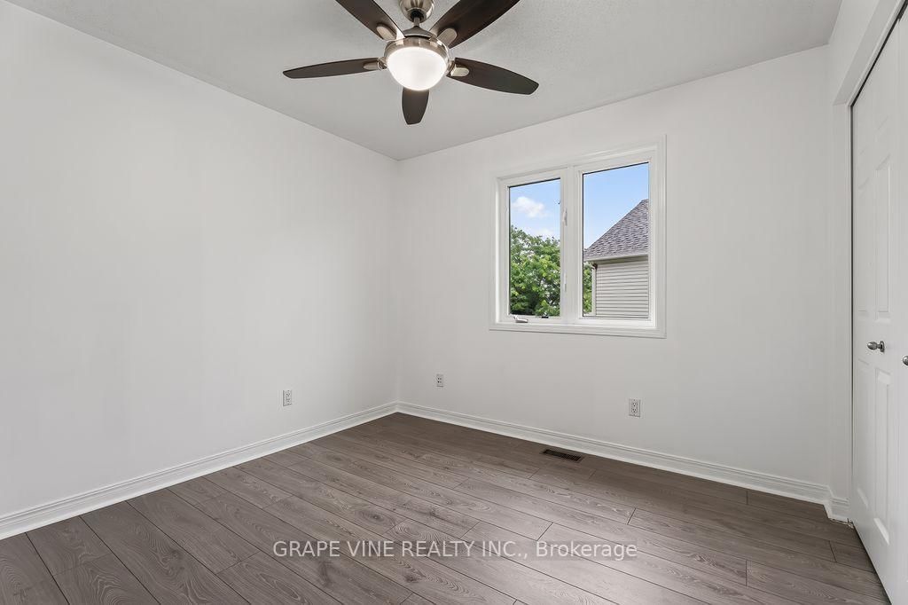 105 Rowallen Place • Ottawa, ON photo 24