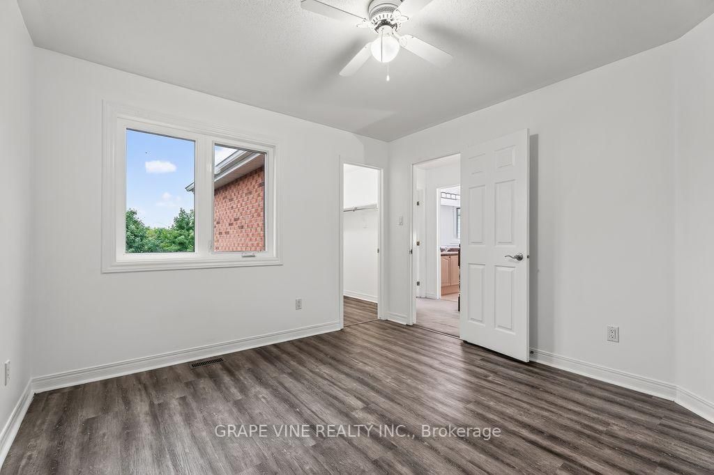 105 Rowallen Place • Ottawa, ON photo 26