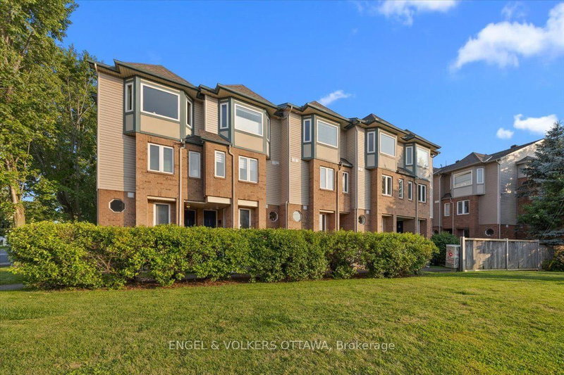 9 - 2820 Baseline Road