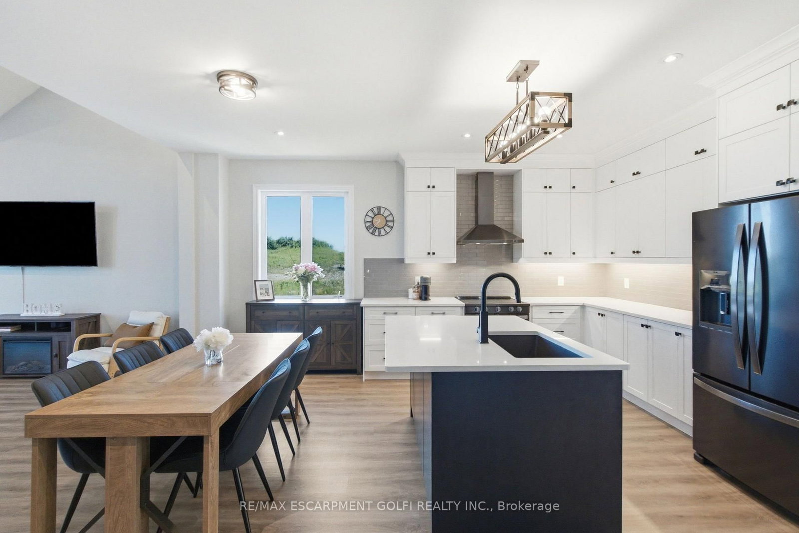 119 Midland Place • Welland, ON photo 6