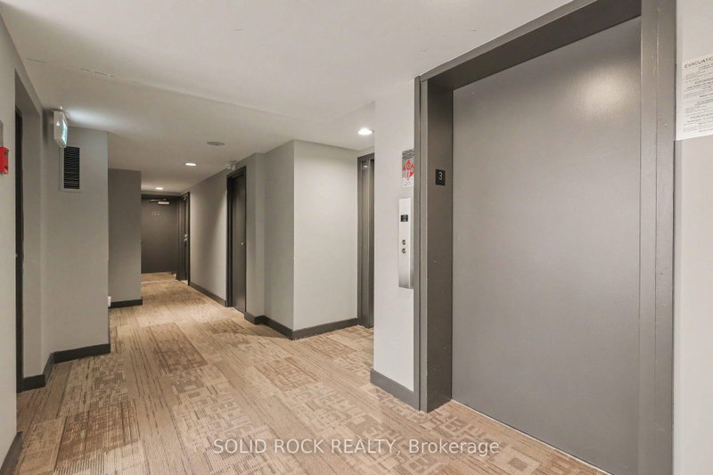 303 - 30 CHARLEVOIX Street