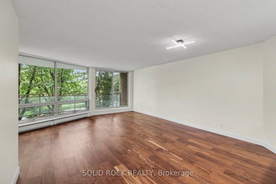30 CHARLEVOIX Street • #303 • Ottawa, ON photo 5