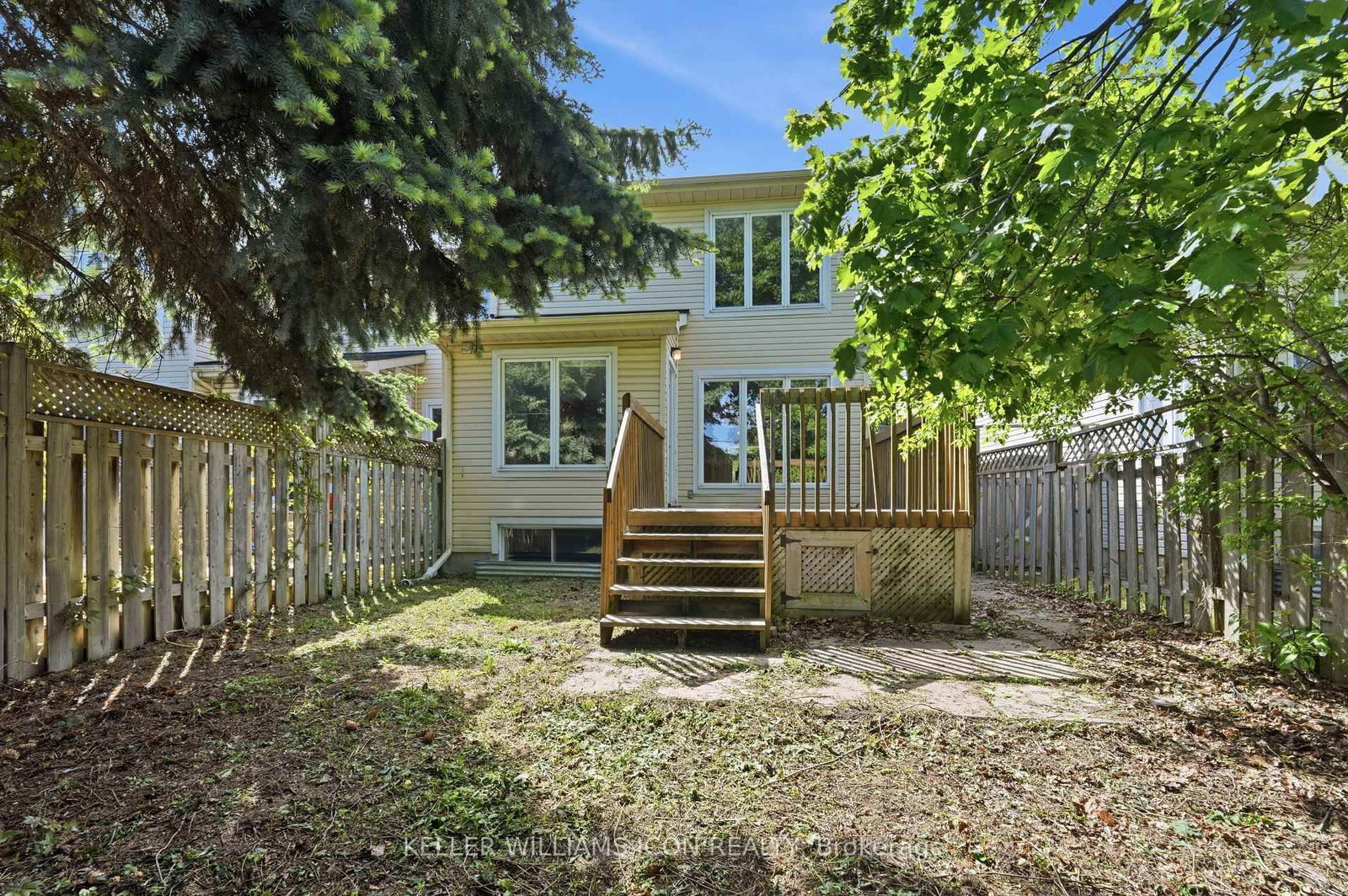 121 Thornbury Crescent • Nepean, ON photo 39