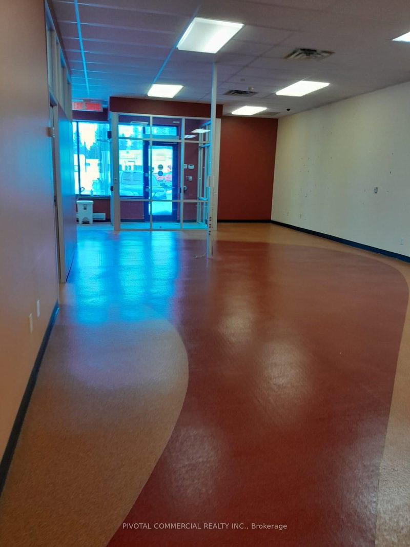 721 Centre St photo 3
