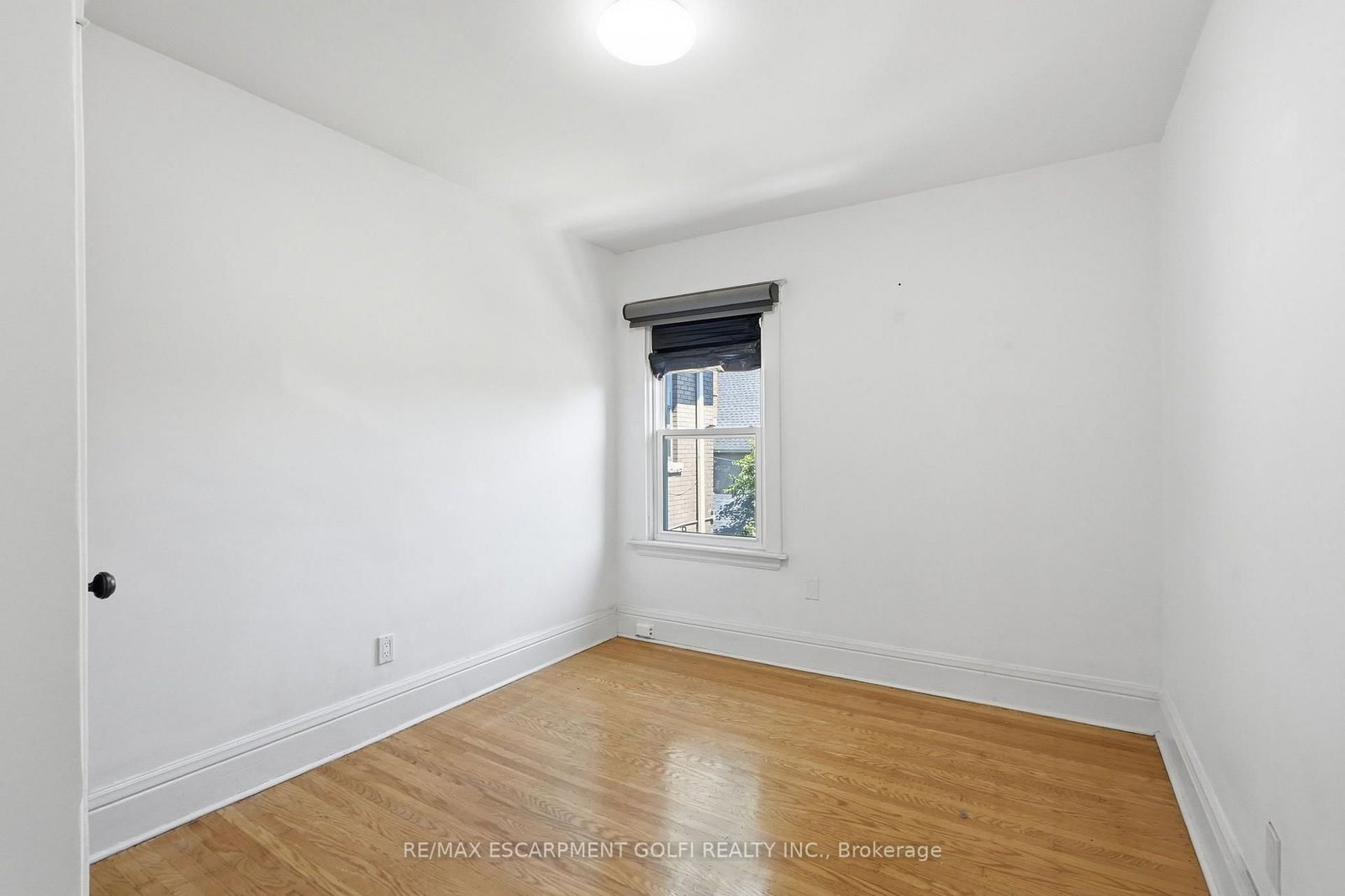 37 Maplewood Avenue • Hamilton, ON photo 14
