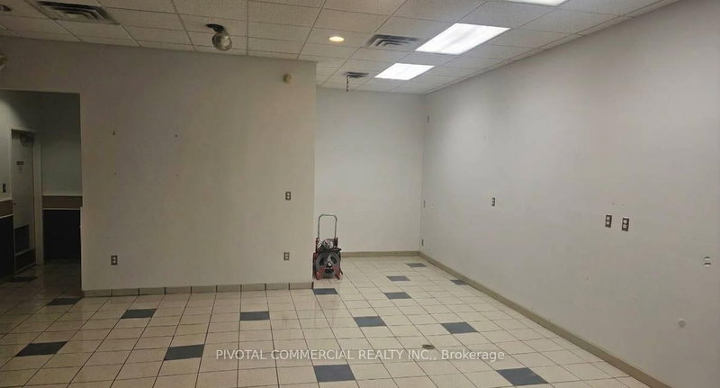 721 Centre St photo 4