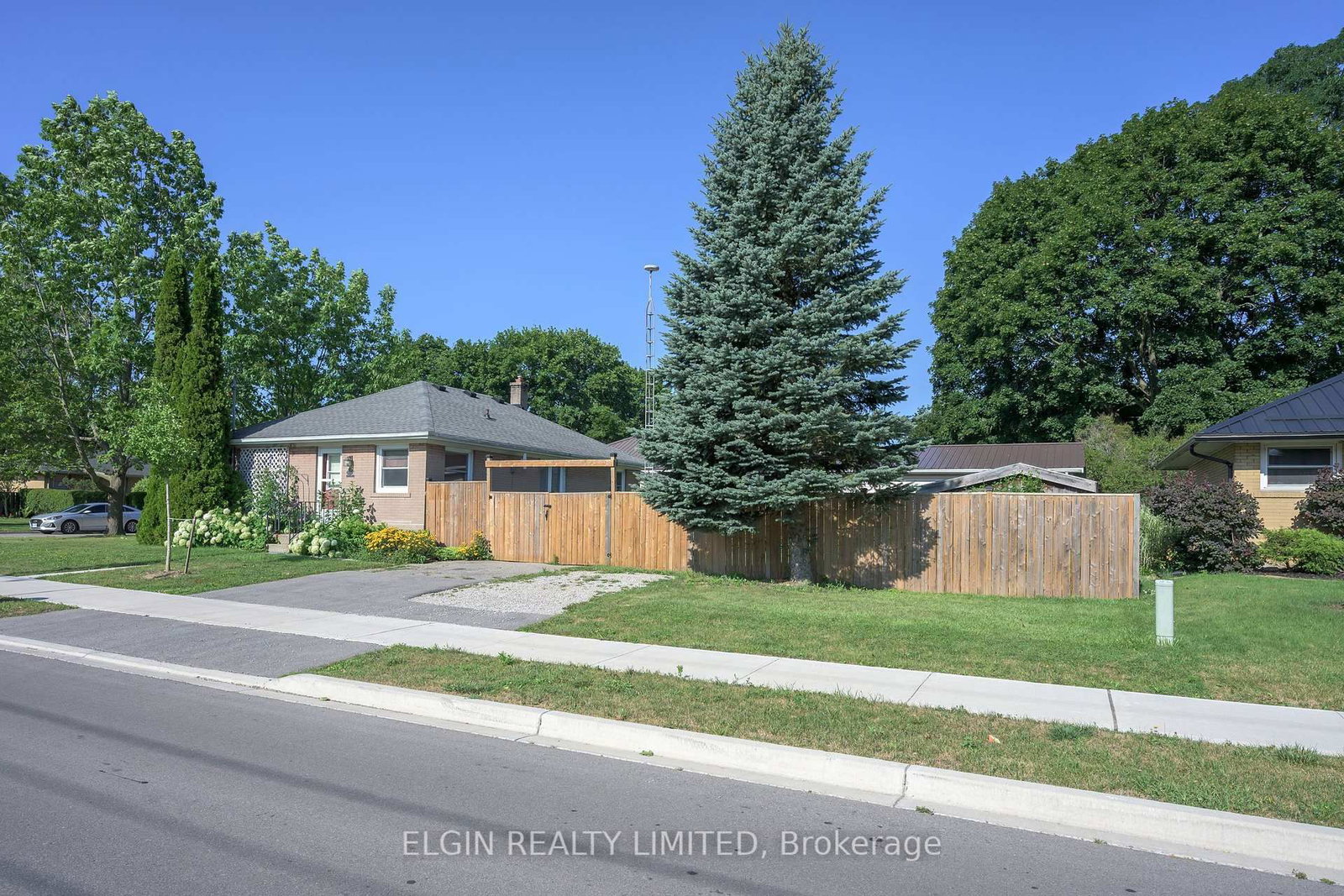 90 Dunkirk Drive • St. Thomas, ON photo 24