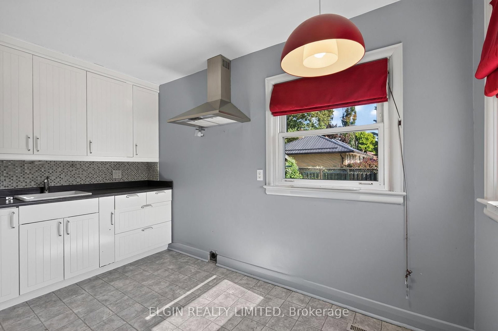 90 Dunkirk Drive • St. Thomas, ON photo 8