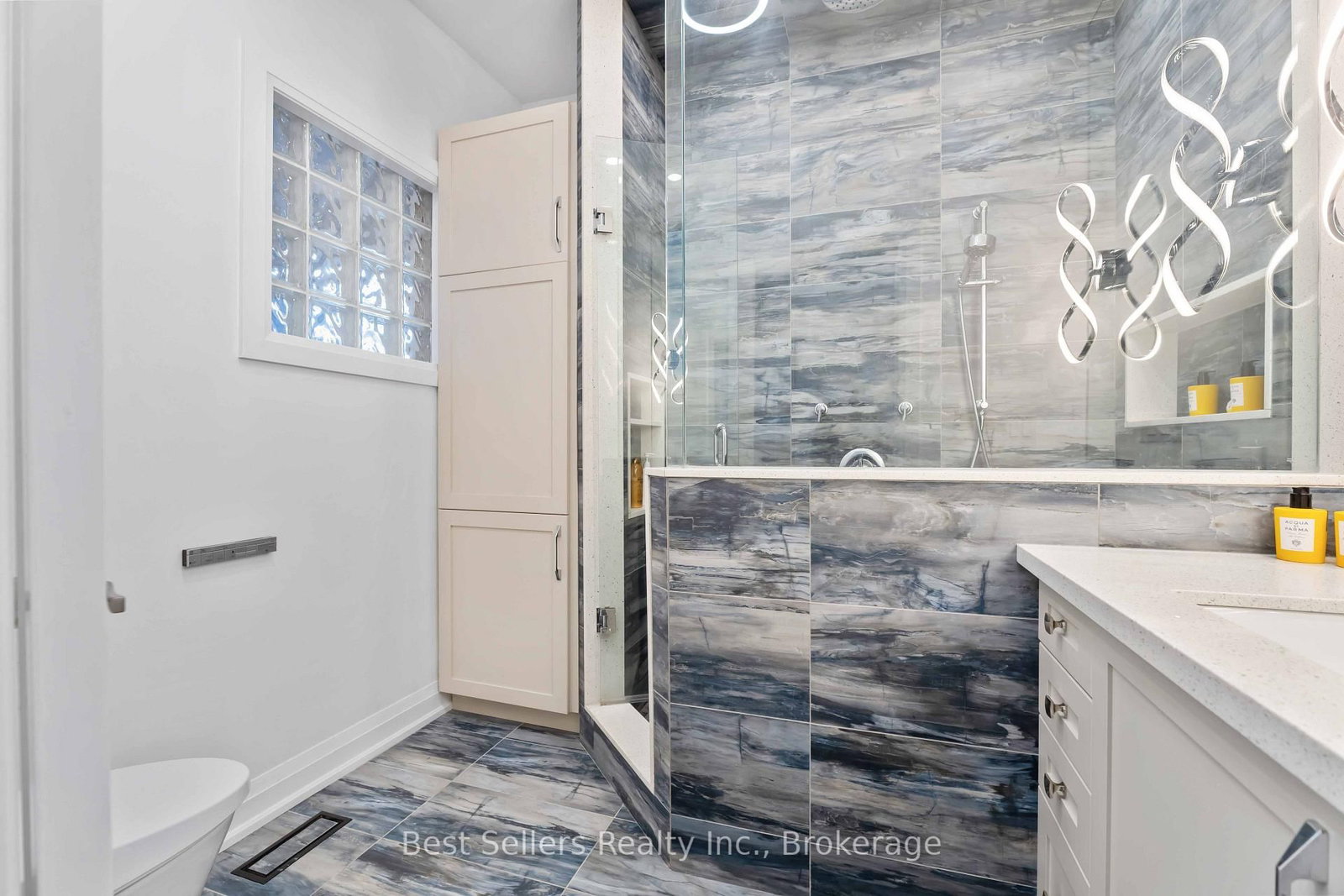 599 Beach Boulevard • Hamilton, ON photo 33