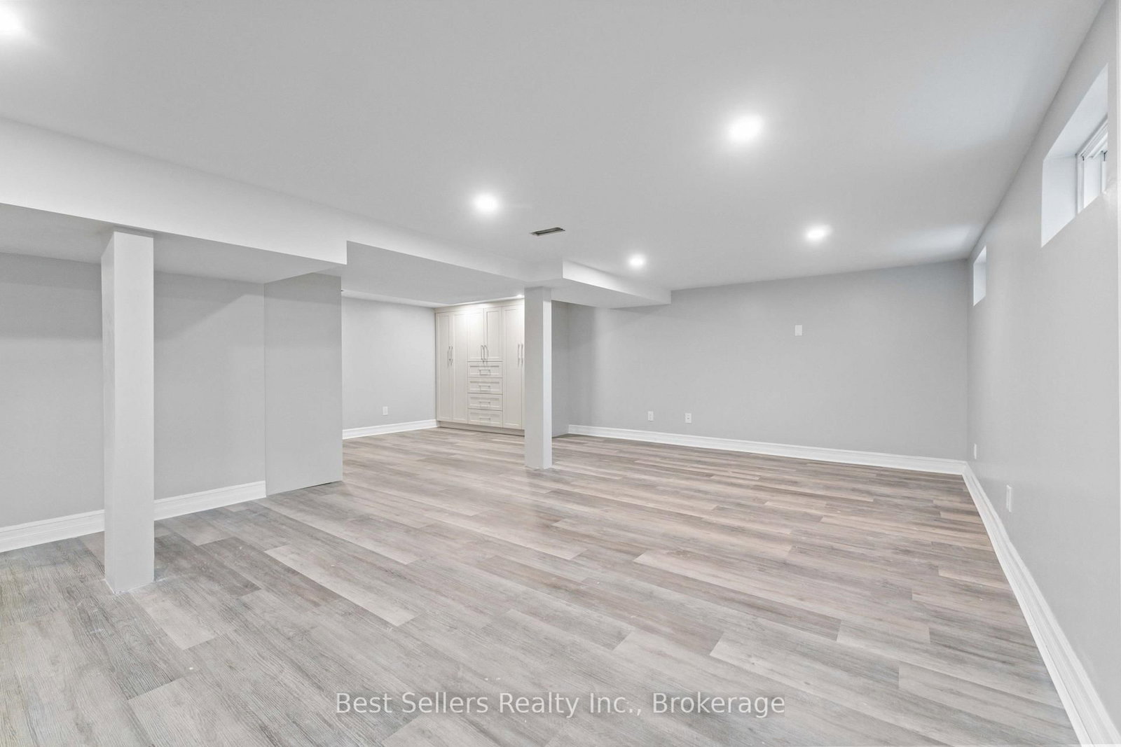 599 Beach Boulevard • Hamilton, ON photo 37
