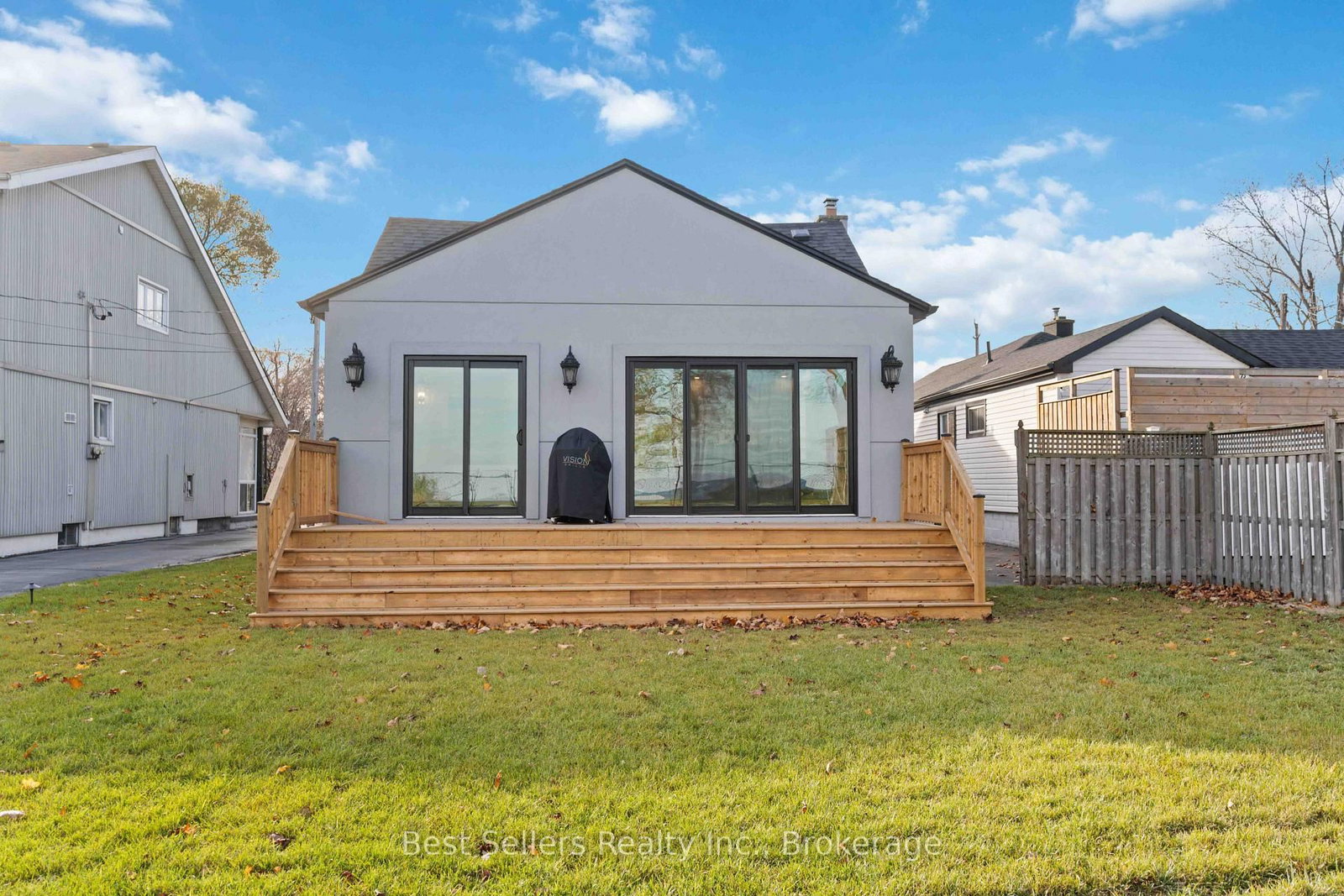 599 Beach Boulevard • Hamilton, ON photo 40