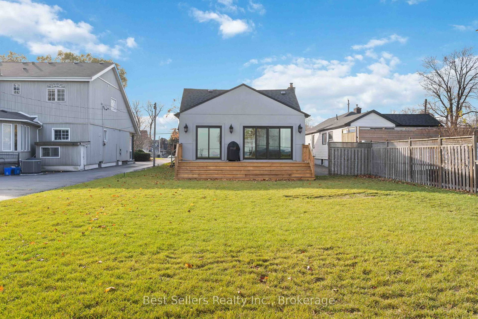 599 Beach Boulevard • Hamilton, ON photo 42
