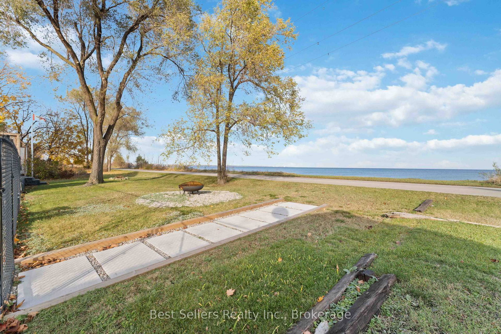 599 Beach Boulevard • Hamilton, ON photo 43
