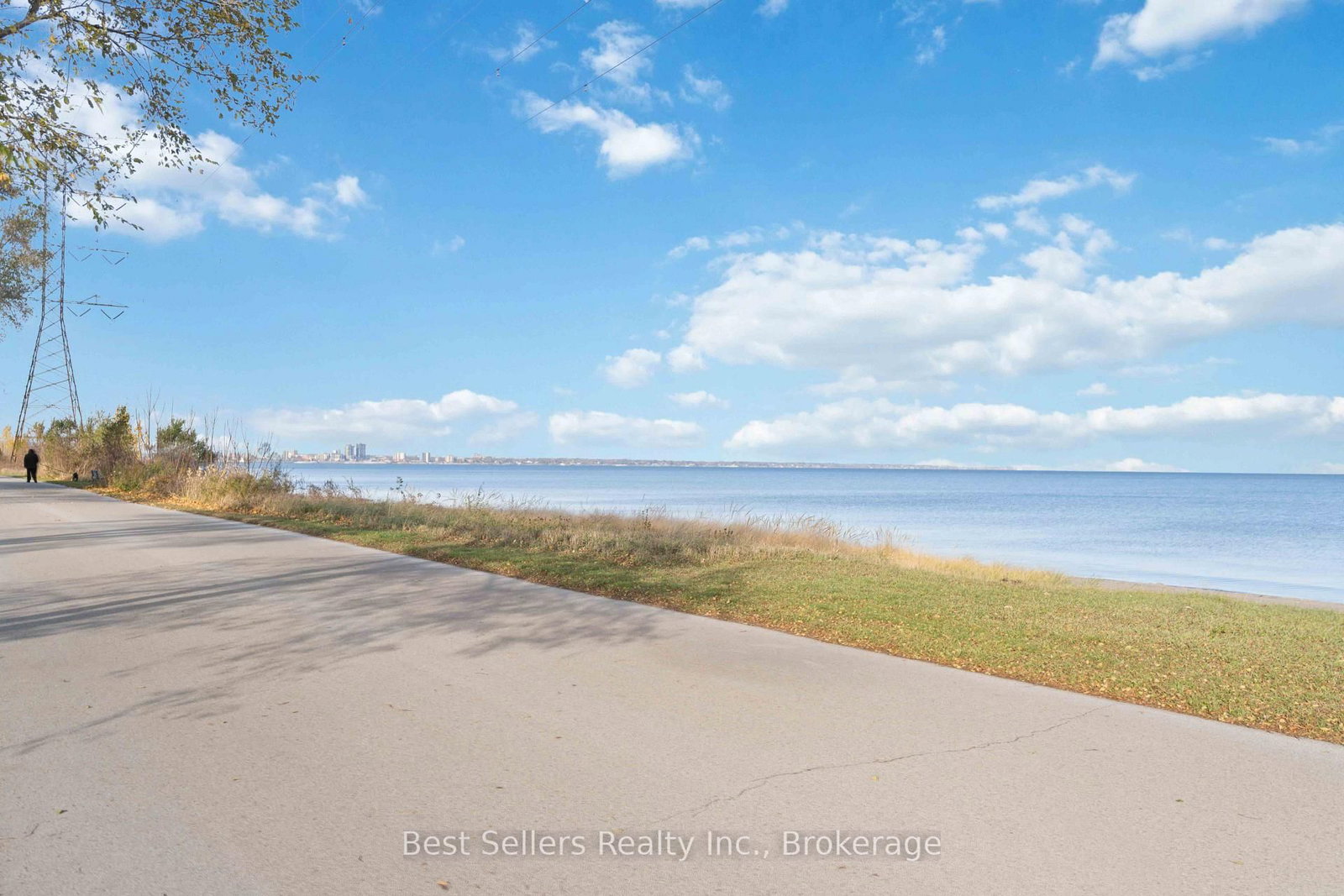 599 Beach Boulevard • Hamilton, ON photo 45