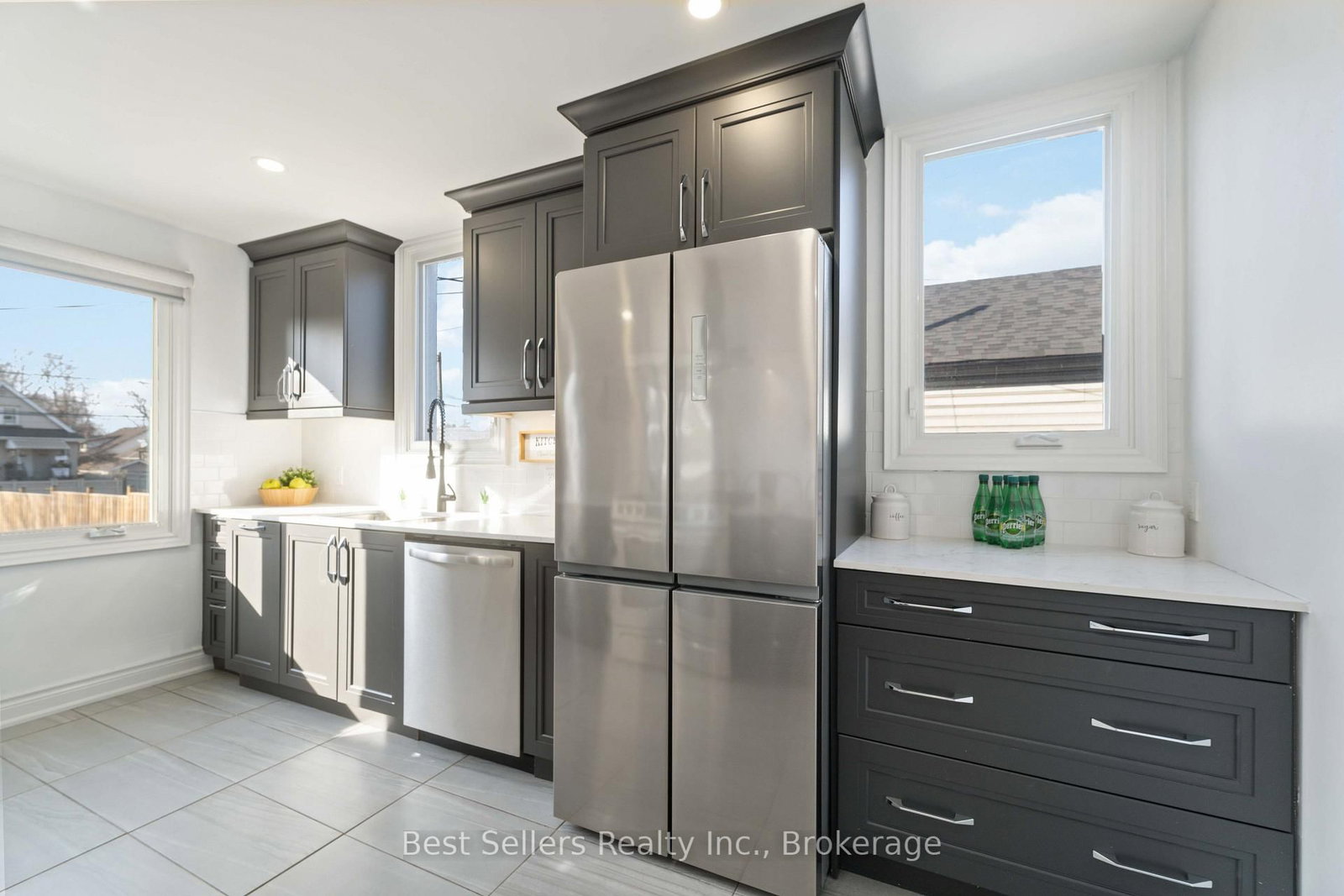 599 Beach Boulevard • Hamilton, ON photo 6