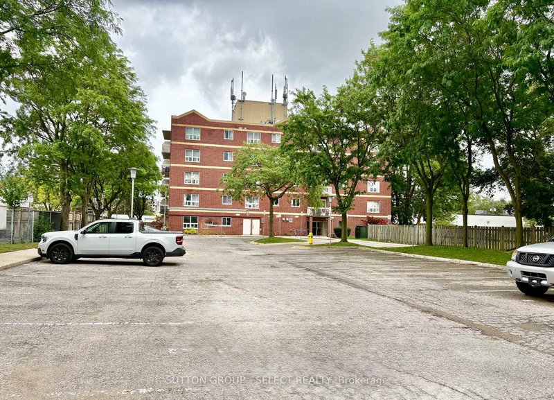 505 - 626 First Street