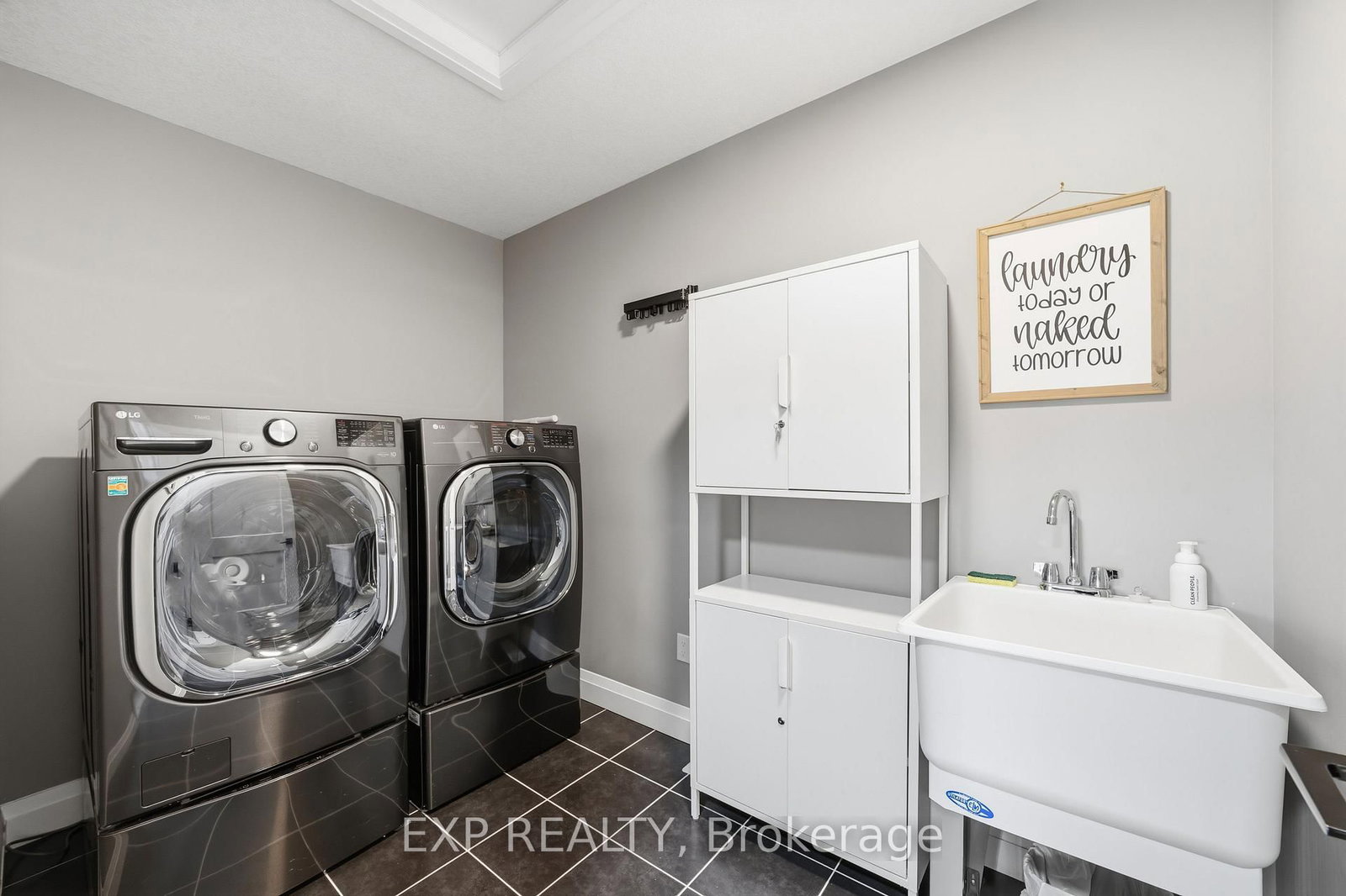 120 Lila Street • Dutton/Dunwich, ON photo 24