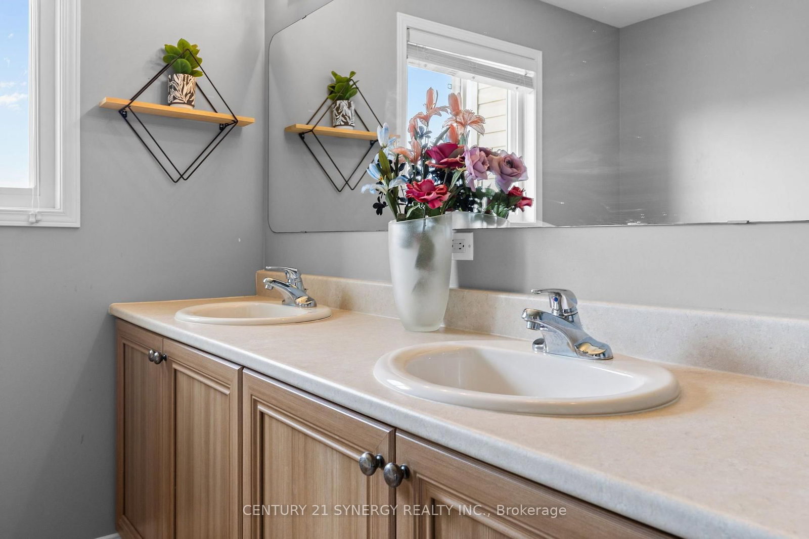 966 Torovin Private • Ottawa, ON photo 21