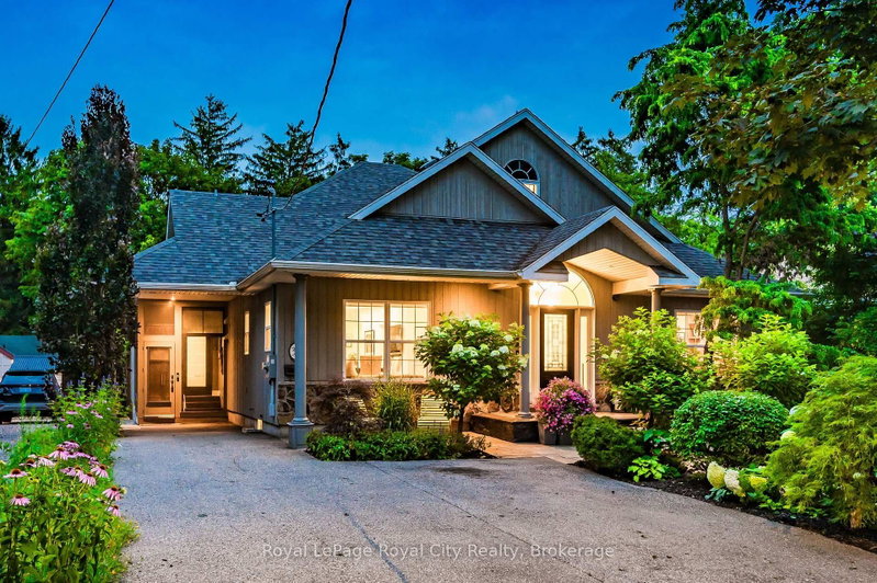 33 Edgehill Drive