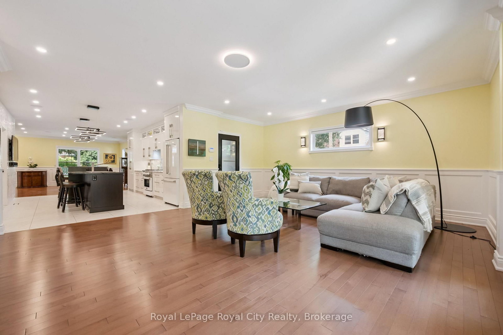 33 Edgehill Drive • Guelph, ON photo 15