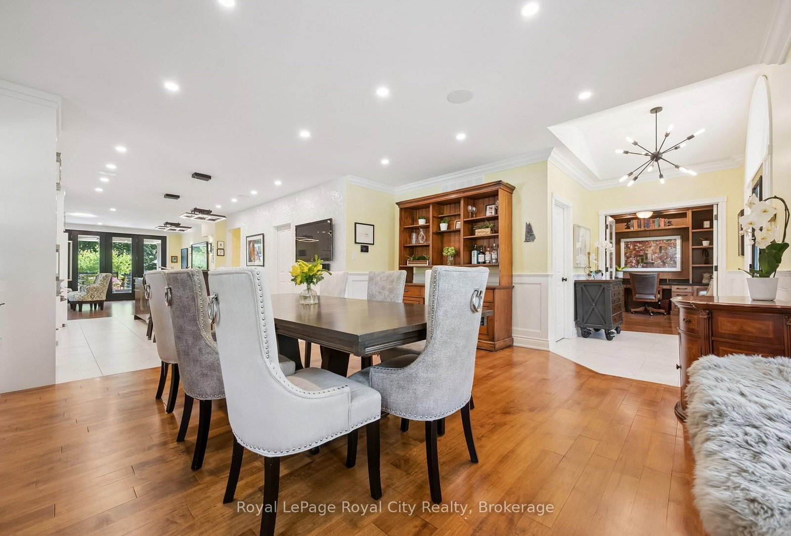 33 Edgehill Drive • Guelph, ON photo 6