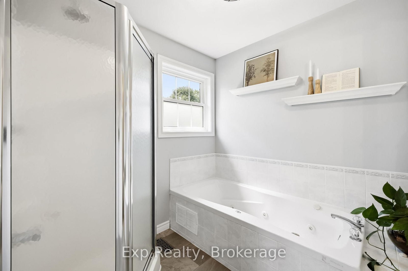 7402 Byers Road • Hamilton Township, ON photo 23