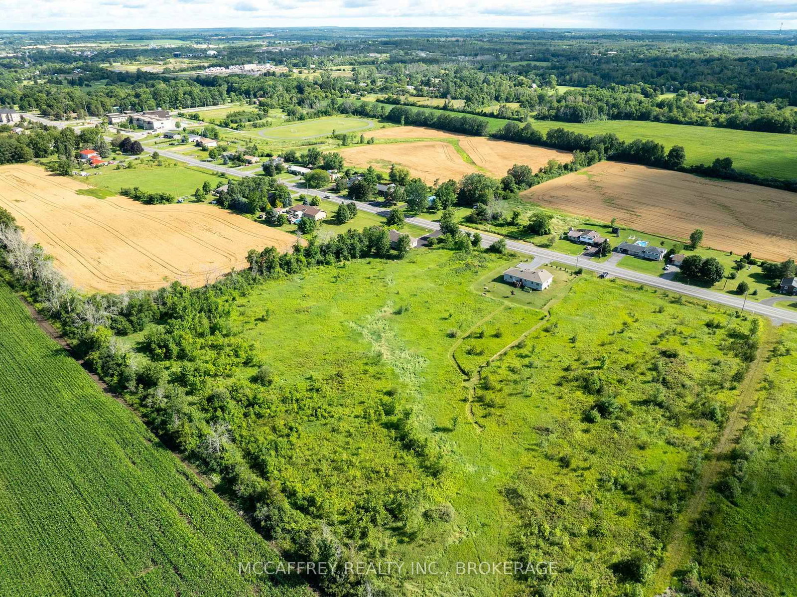 00 County Rd 8 • Napanee, ON photo 23