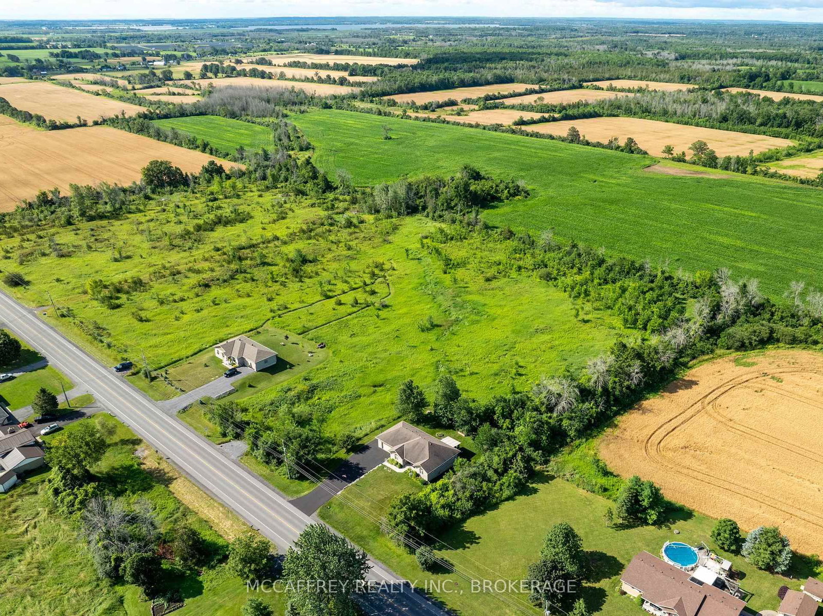00 County Rd 8 • Napanee, ON photo 27