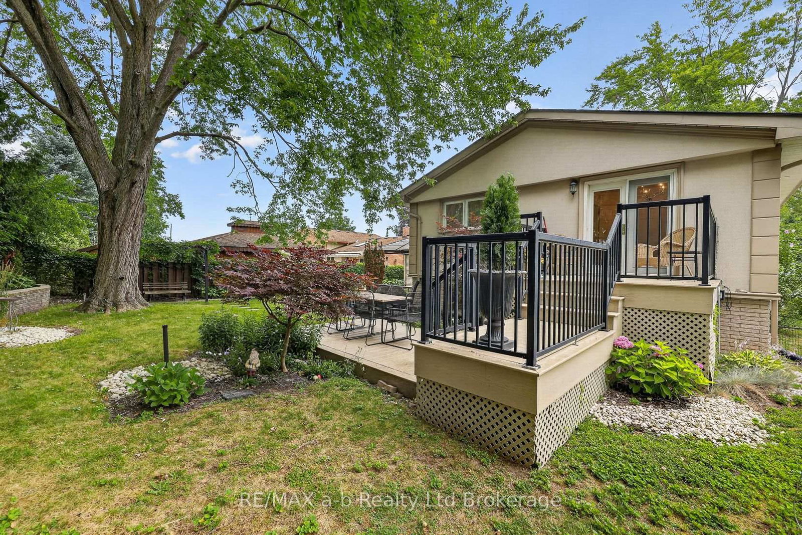 11 Princess Park Road • Ingersoll, ON photo 10