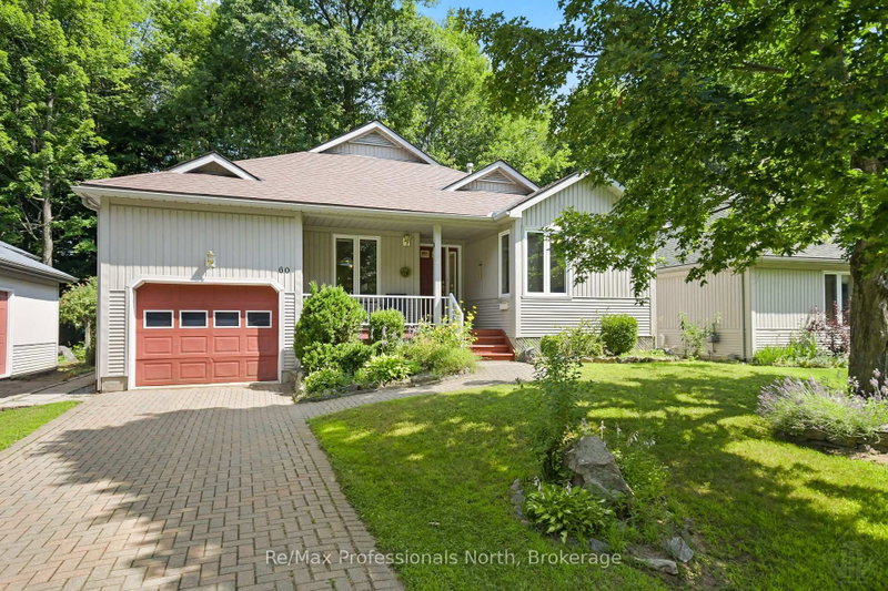 60 Pineridge Gate