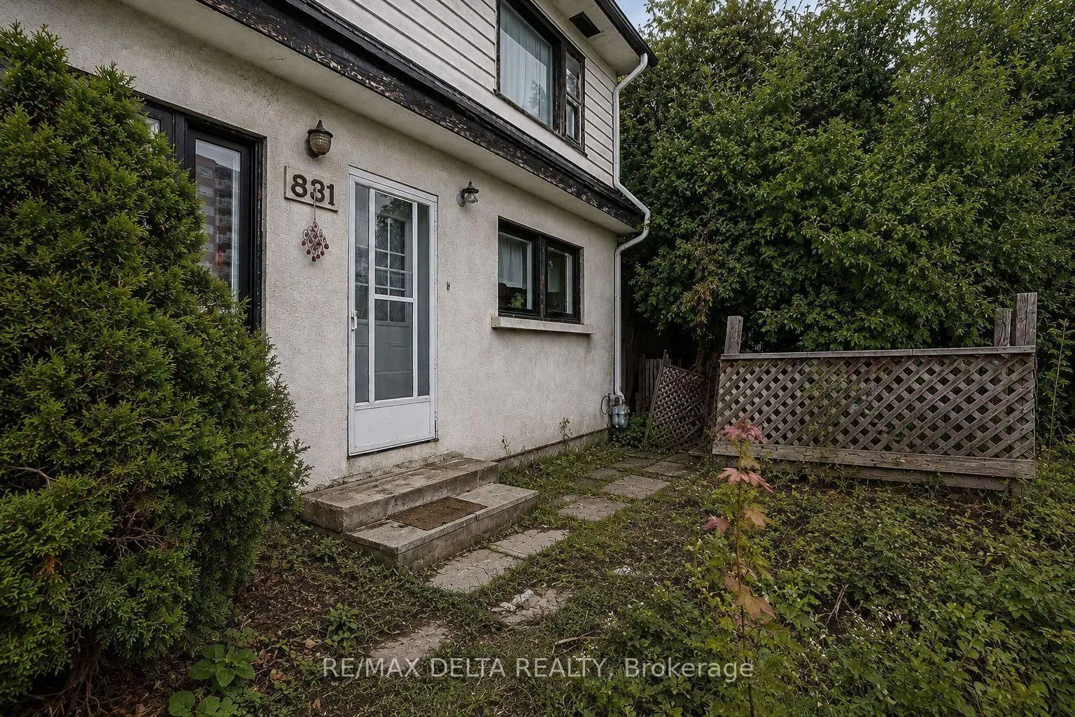 831 Montreal Road, Ottawa, ON — photo 2