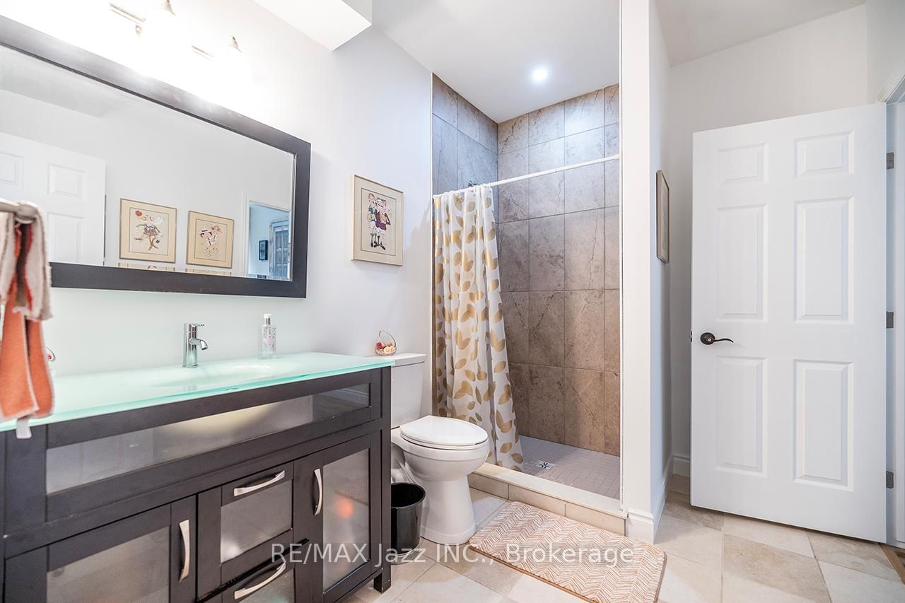 23 Bayview Drive • Napanee, ON photo 37