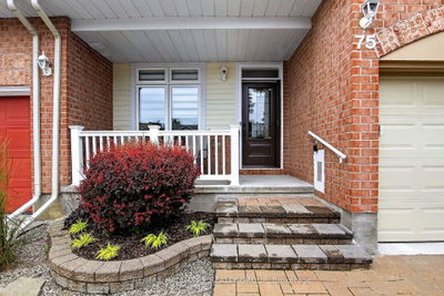 75 Sable Run Drive • Ottawa, ON photo 3