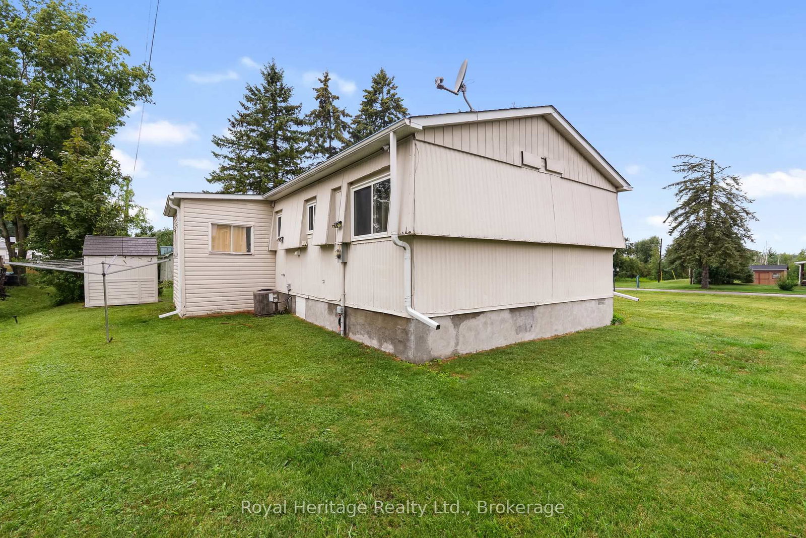 2 Fenelon Way, Kawartha Lakes, view 21