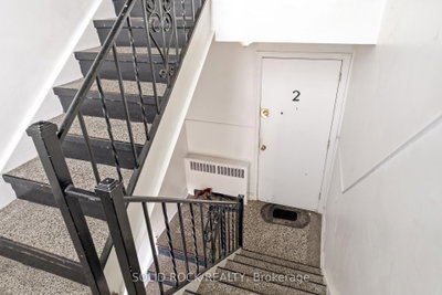 289 Mcarthur Avenue • Ottawa, ON photo 8